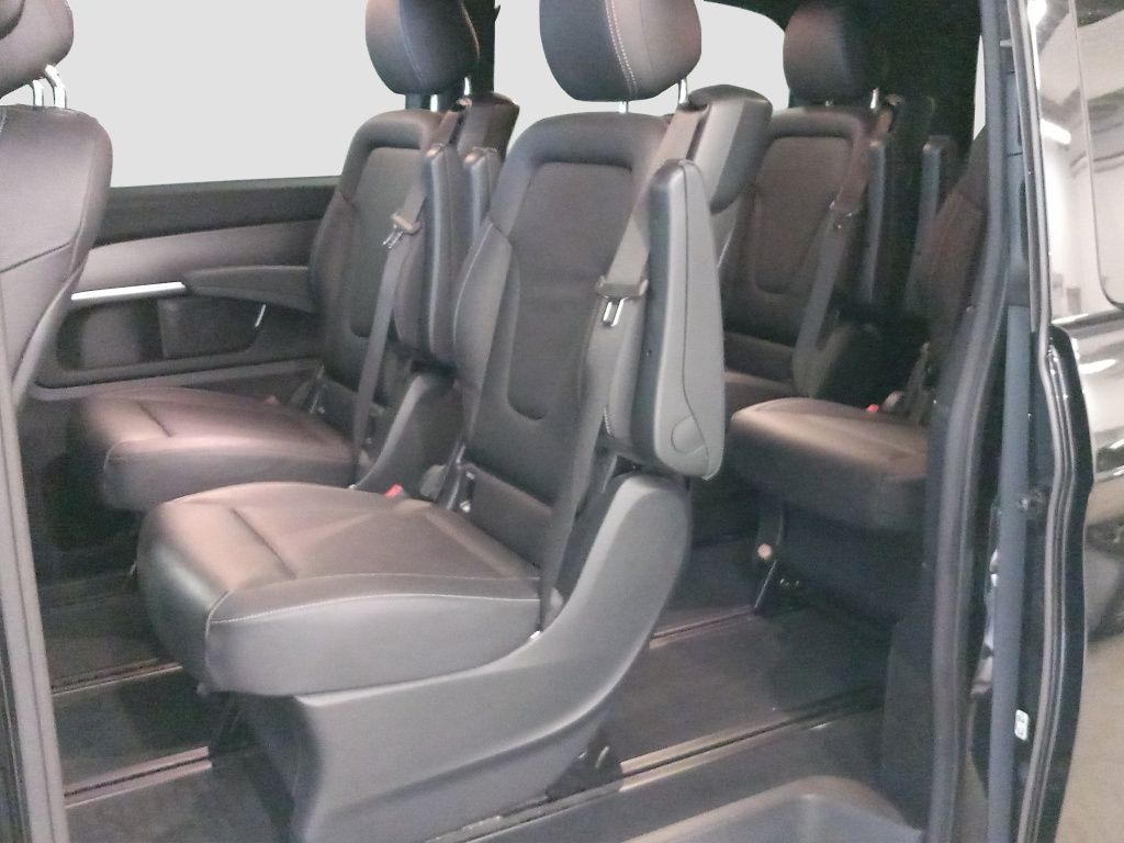 Fahrzeugabbildung Mercedes-Benz V 300 d 4MATIC AVANTGARDE EDITION Lang AHK*Leder