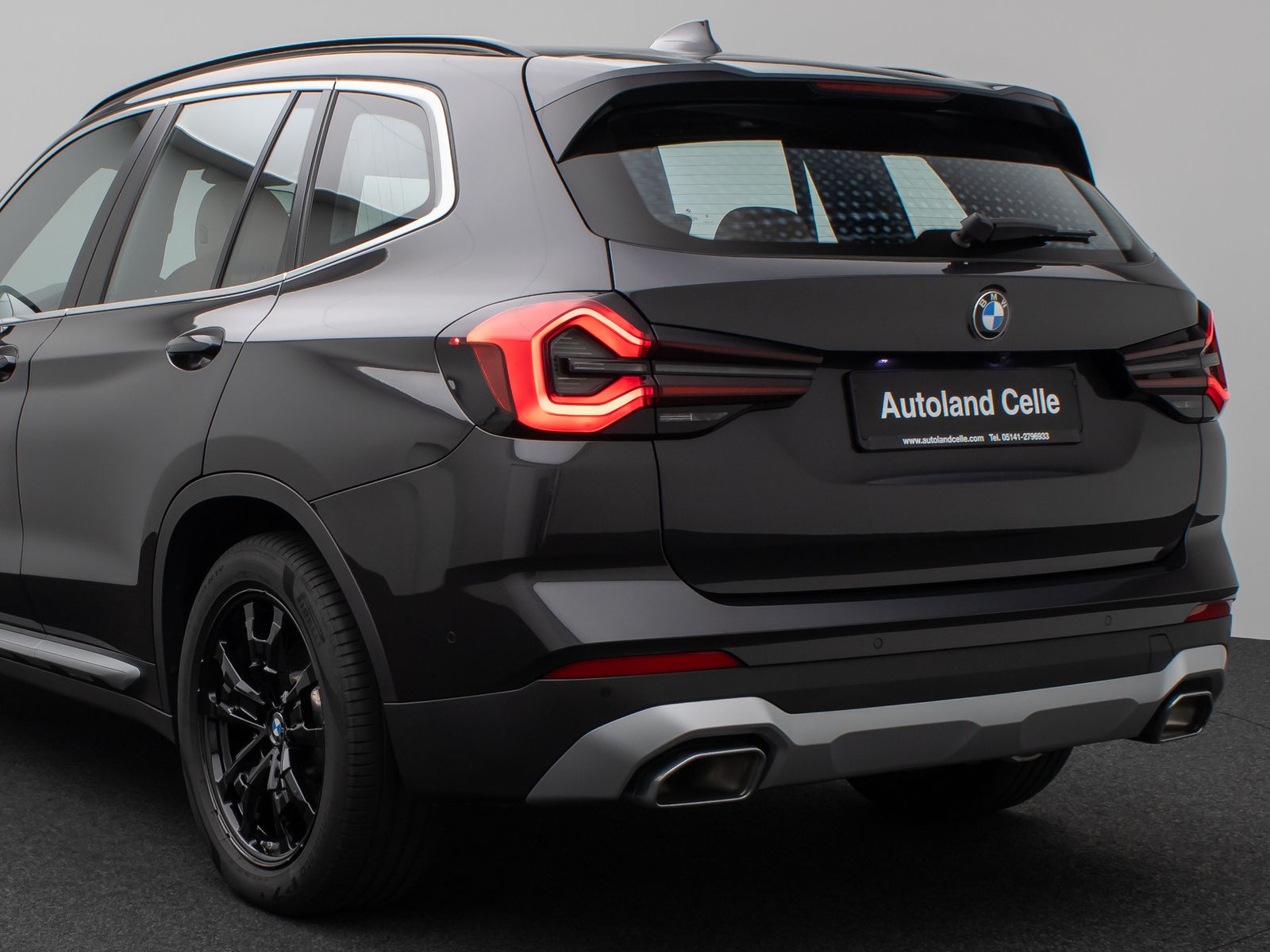 Fahrzeugabbildung BMW X3 xD20d Panorama Kamera DAB AHK Sport 19Zoll