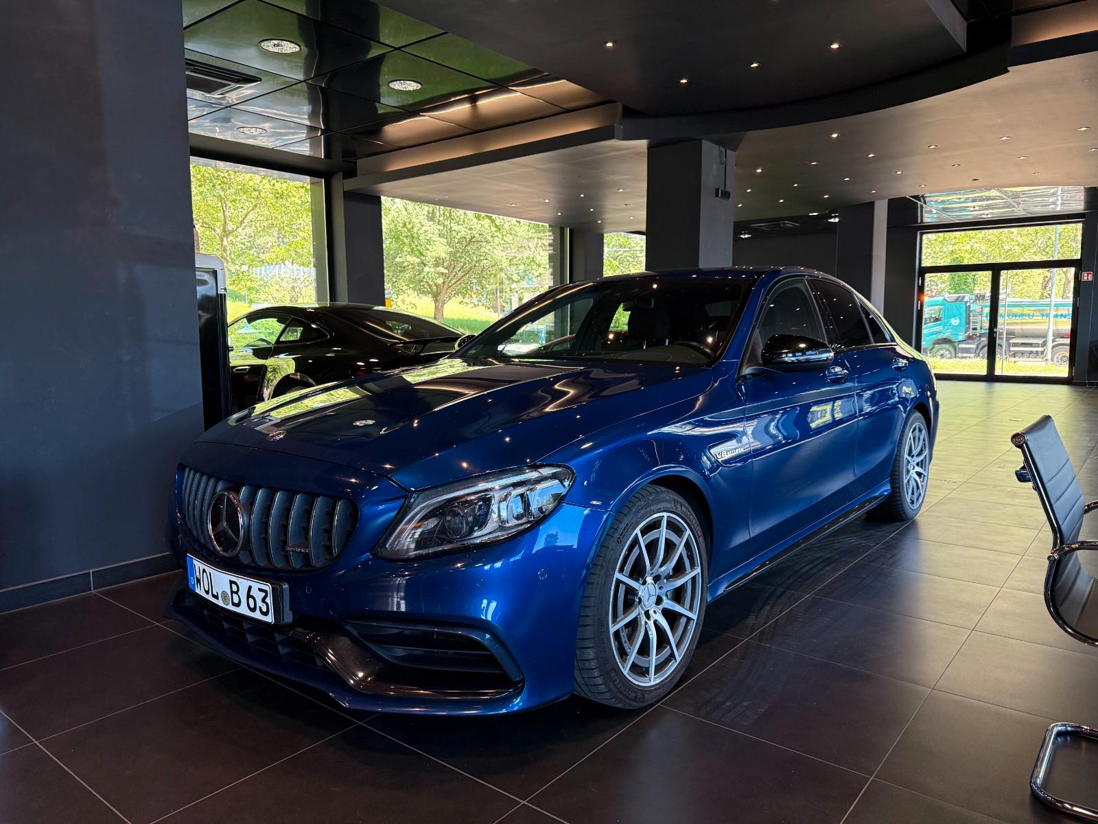 Mercedes-Benz C 63 AMG Limousine*SportAbgas*Widescreen*Memory*
