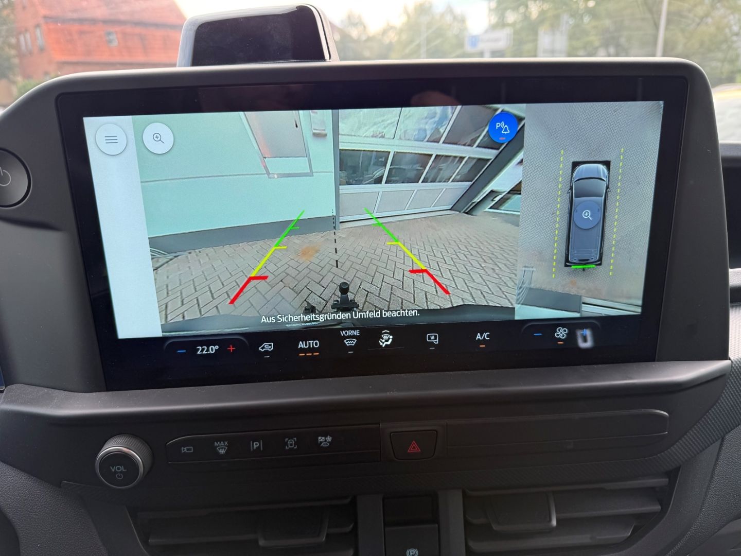 Fahrzeugabbildung Ford Transit Custom RWD E-Transit Kasten 320 L1 Trend