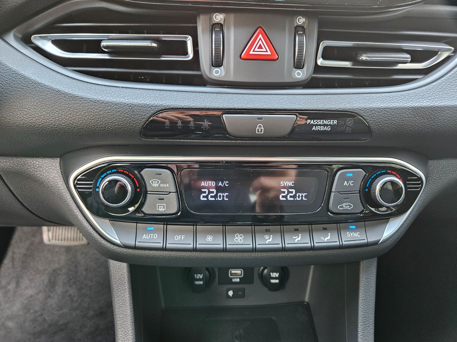 Fahrzeugabbildung Hyundai i30 1.0 T-GDI 7-DCT Edition 30+ LED NAVI CAM