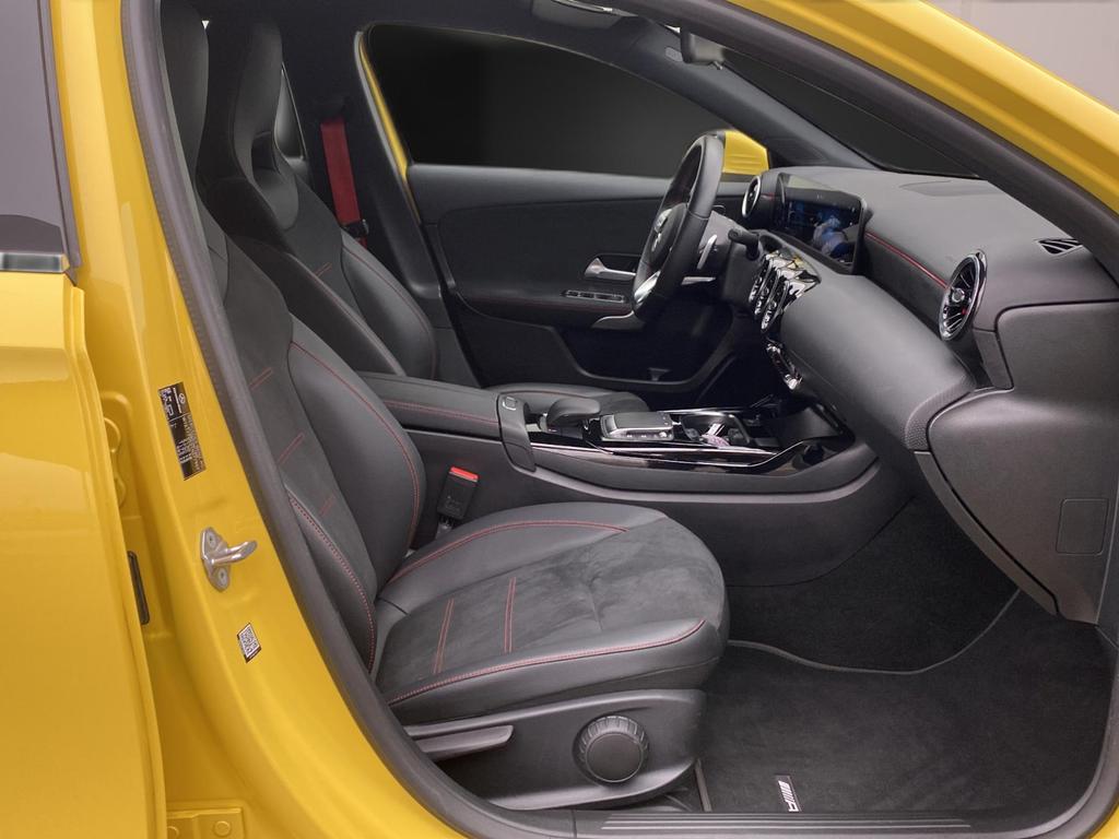 Mercedes-Benz A 45 AMG