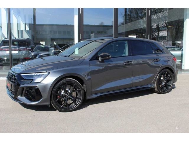 RS3 Sportback  Mtrx*Pano*SpAGA*B&O*Carbon*DesROT