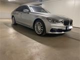 BMW 740i -Laser/Nappa/SoftClose/FullAssist/HUD/ACC - BMW 740 mit Benzin-Antrieb: Limousine