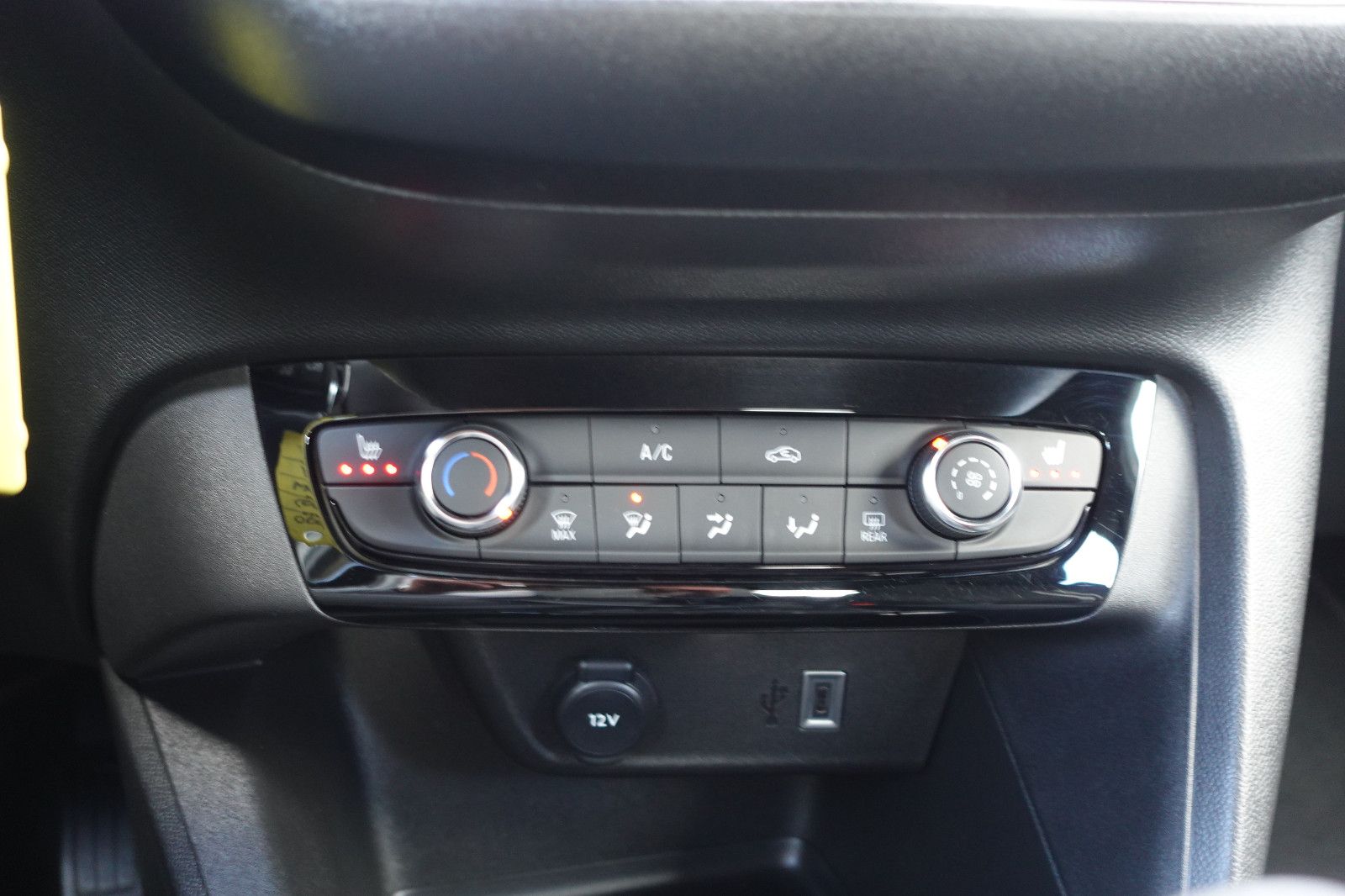 Fahrzeugabbildung Opel Corsa GS 1.2T,Kamera,Sitzhzg,Allwetter,LED,DAB+