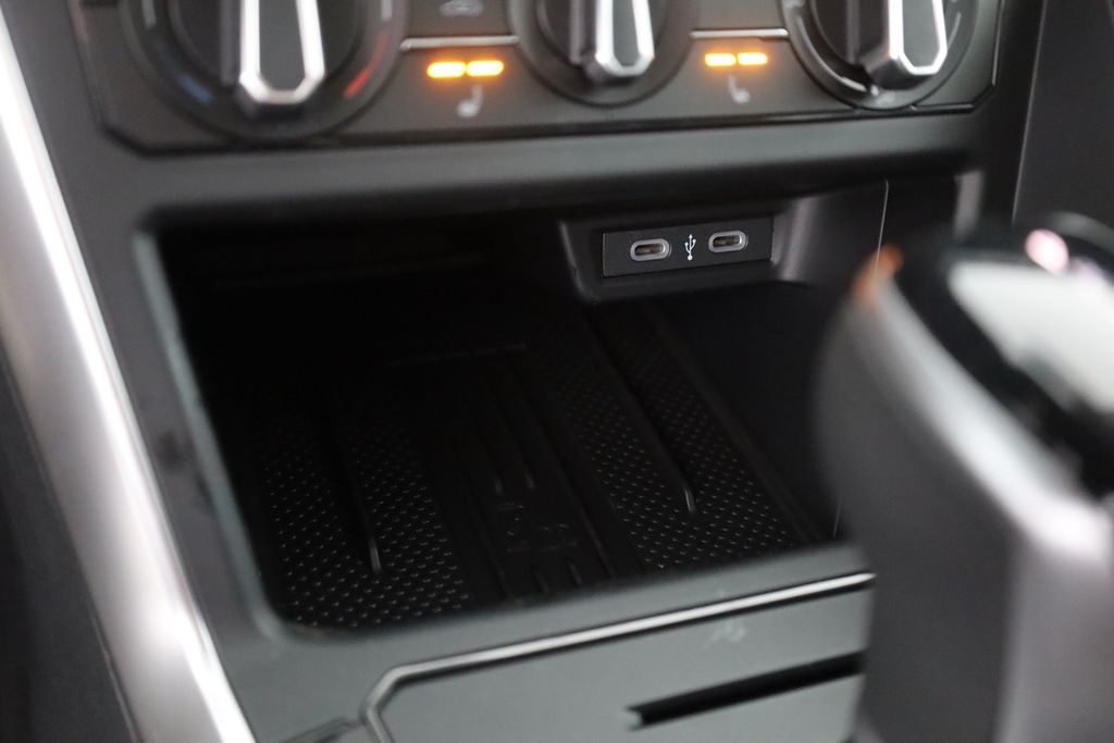 VOLKSWAGEN Polo 2026