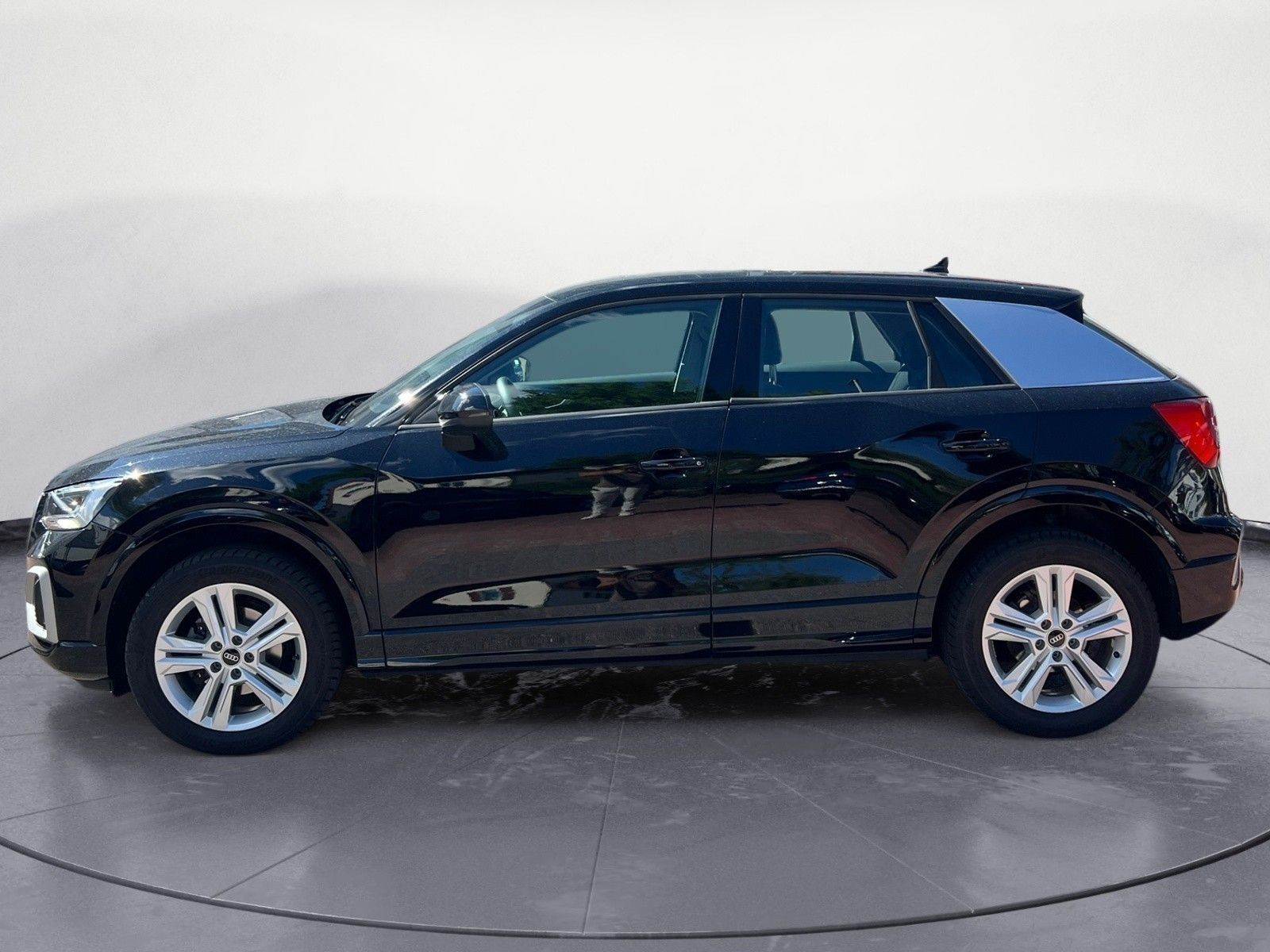 Audi Q2 35 TFSI S tronic advanced imagem 3