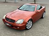 Mercedes-Benz SLK 320 V6 DESIGNO ORANGE, XENON, BOSE, E-SITZE - Mercedes-Benz SLK designo