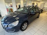 Volvo V60 Kombi Summum / NAVI / XENON / LEDER / - gebrauchte Volvo V60 aus dem Jahr 2013