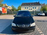 Opel Zafira 7 Sitzer,2,0 Diesel, Automatik... - Opel Zafira aus 2004 mit Diesel-Antrieb