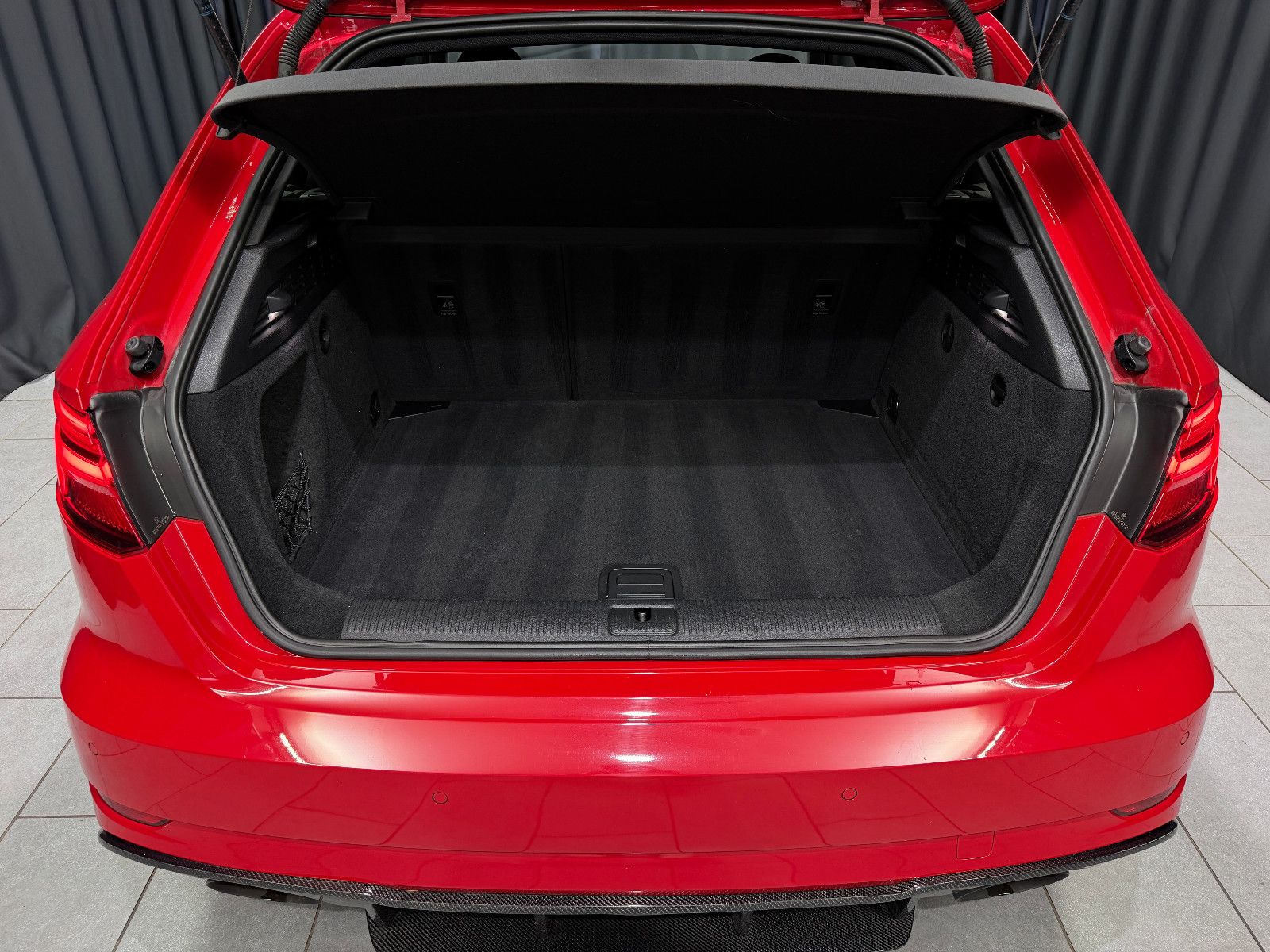 Fahrzeugabbildung Audi RS3 Sportback 2.5 TFSI|EVENTUR|BTMIRS-SITZ|B&O|