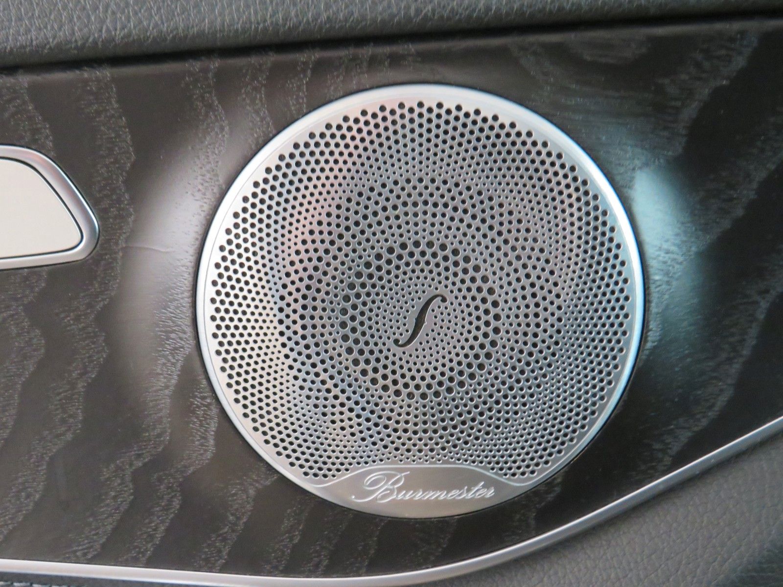 Fahrzeugabbildung Mercedes-Benz C 200Td*Night*Pano*Sound*Standh*Leder*LED *COMAN