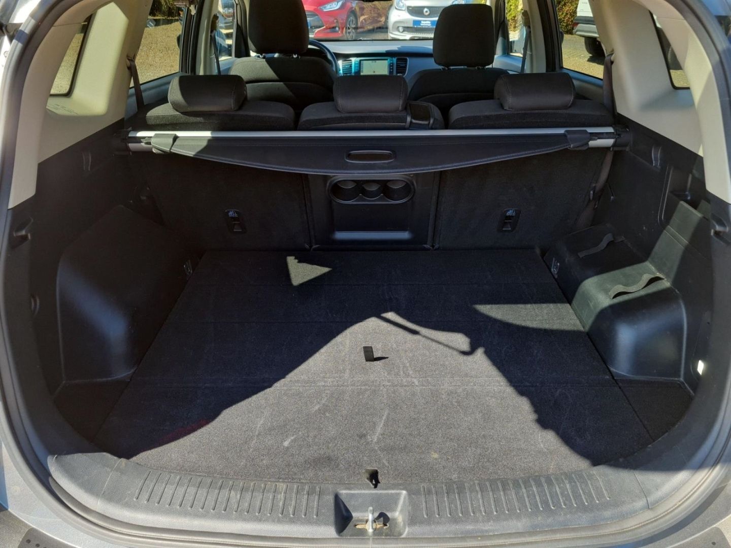 Fahrzeugabbildung Kia Carens Vision 1.7 CRDi AUTOMATIK+KAMERA+NAVI-P