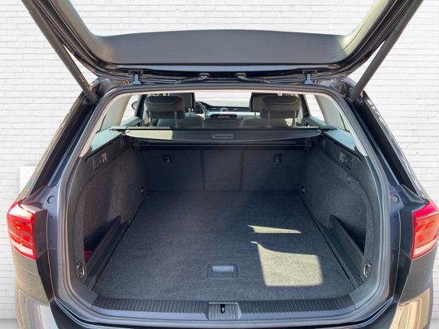 Fahrzeugabbildung Volkswagen Passat Variant Business 2.0 TDI DSG KLIMA LED NA