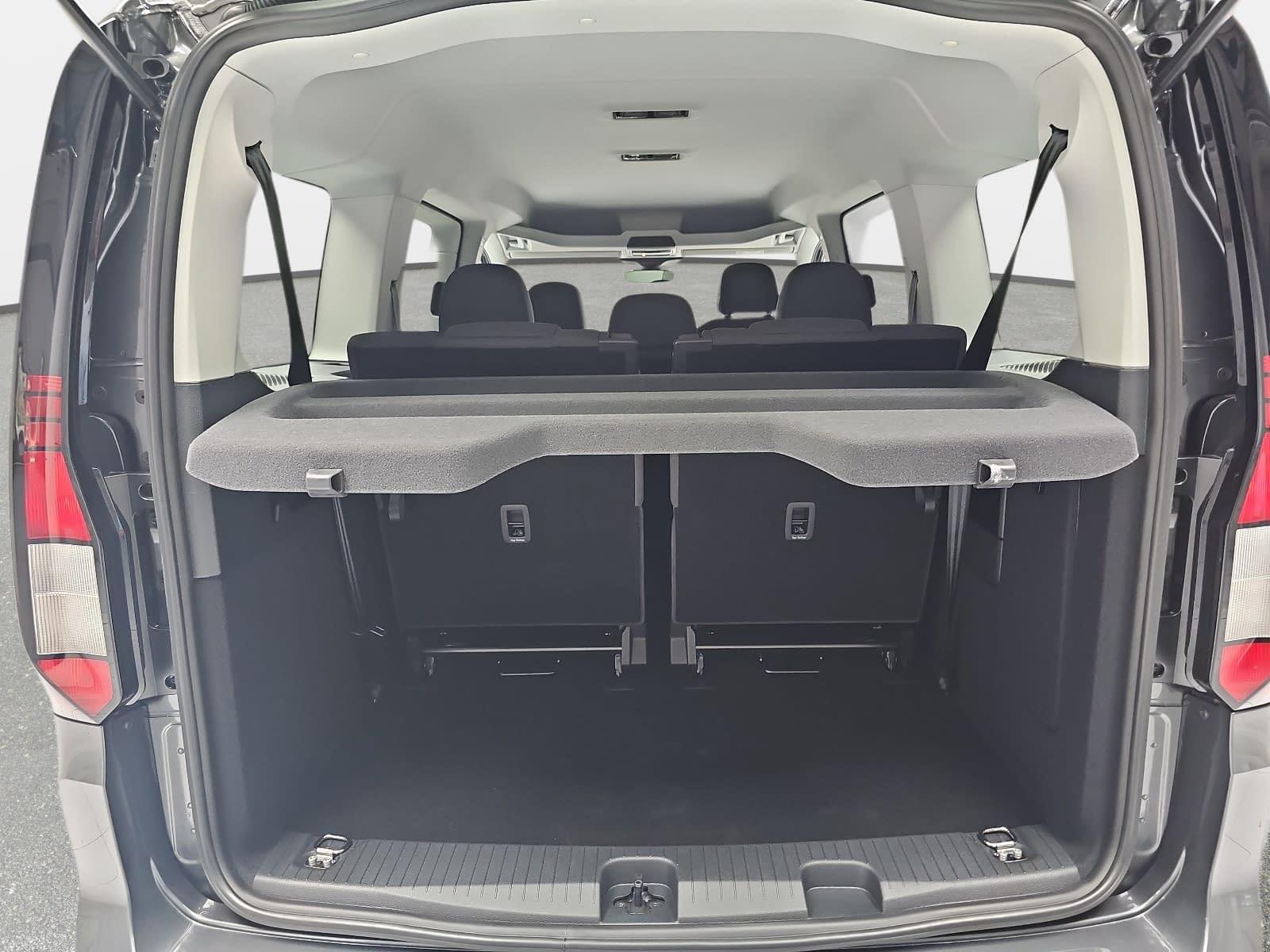 Volkswagen CADDY MAXI 1.5 TSI DSG LIFE APP-CONNECT AHK