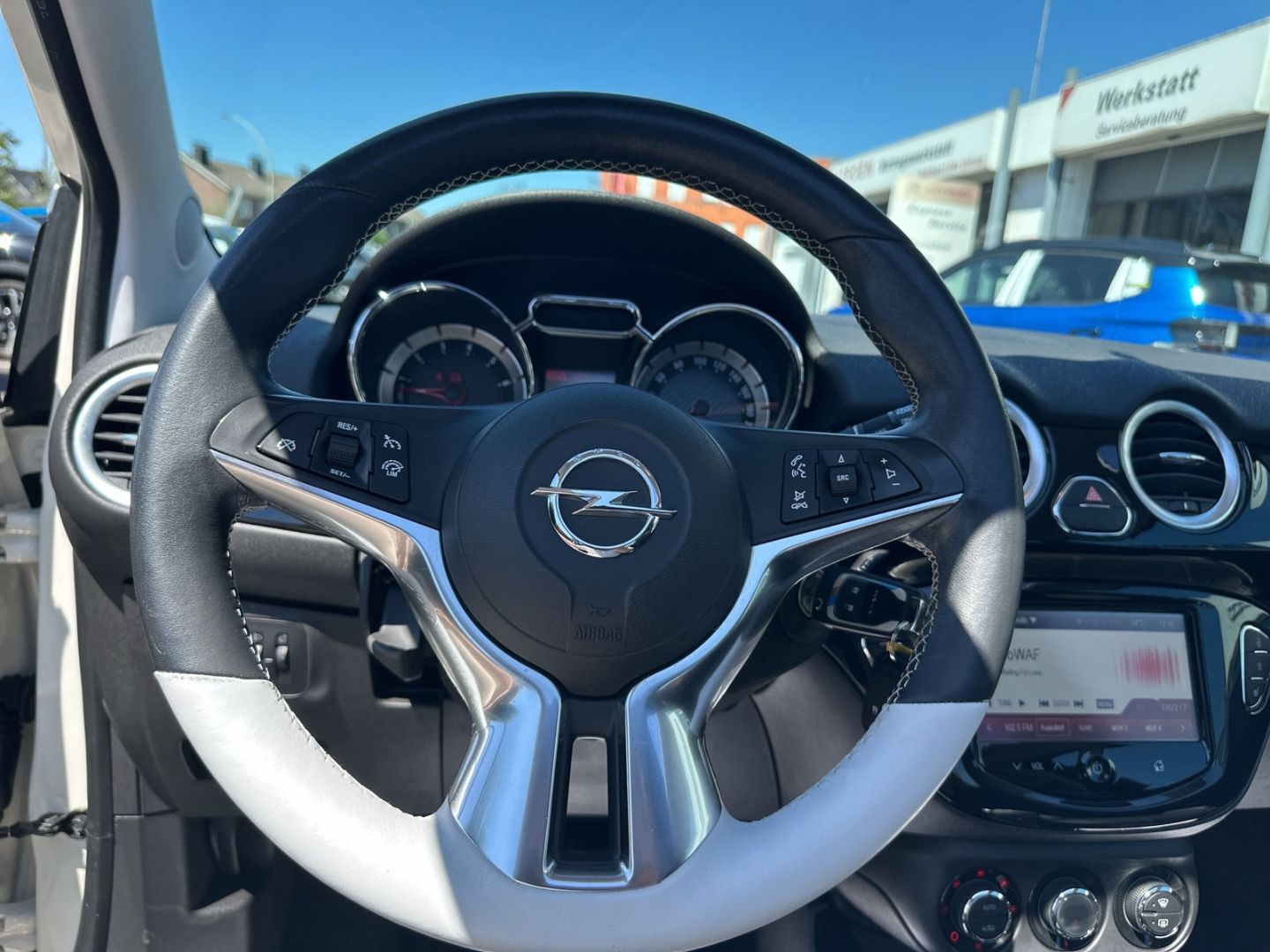 Fahrzeugabbildung Opel Adam Rocks ecoFlex 1.4 Faltdach Klimaautom SHZ
