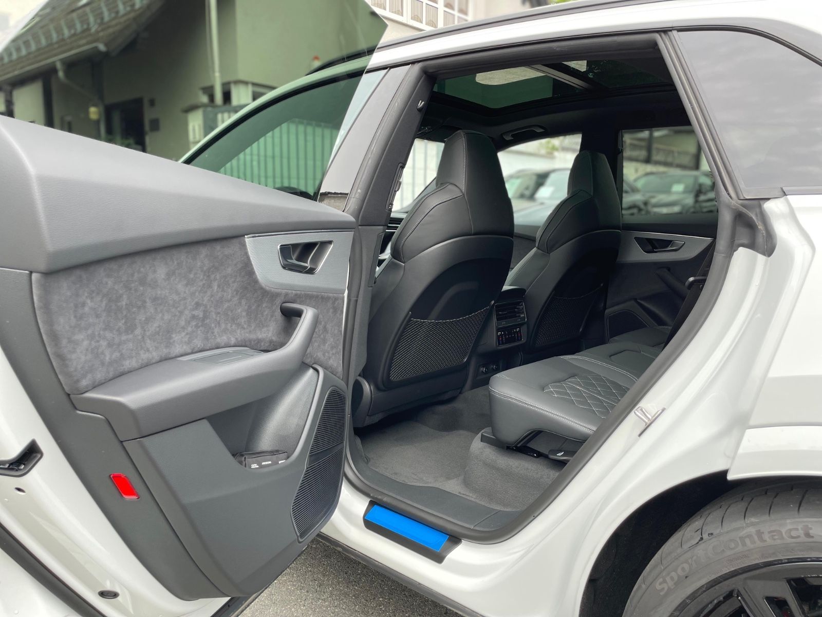 Fahrzeugabbildung Audi Q8 50 TDI Facelift |SLine|HUD|Softclose|23"|B&O|