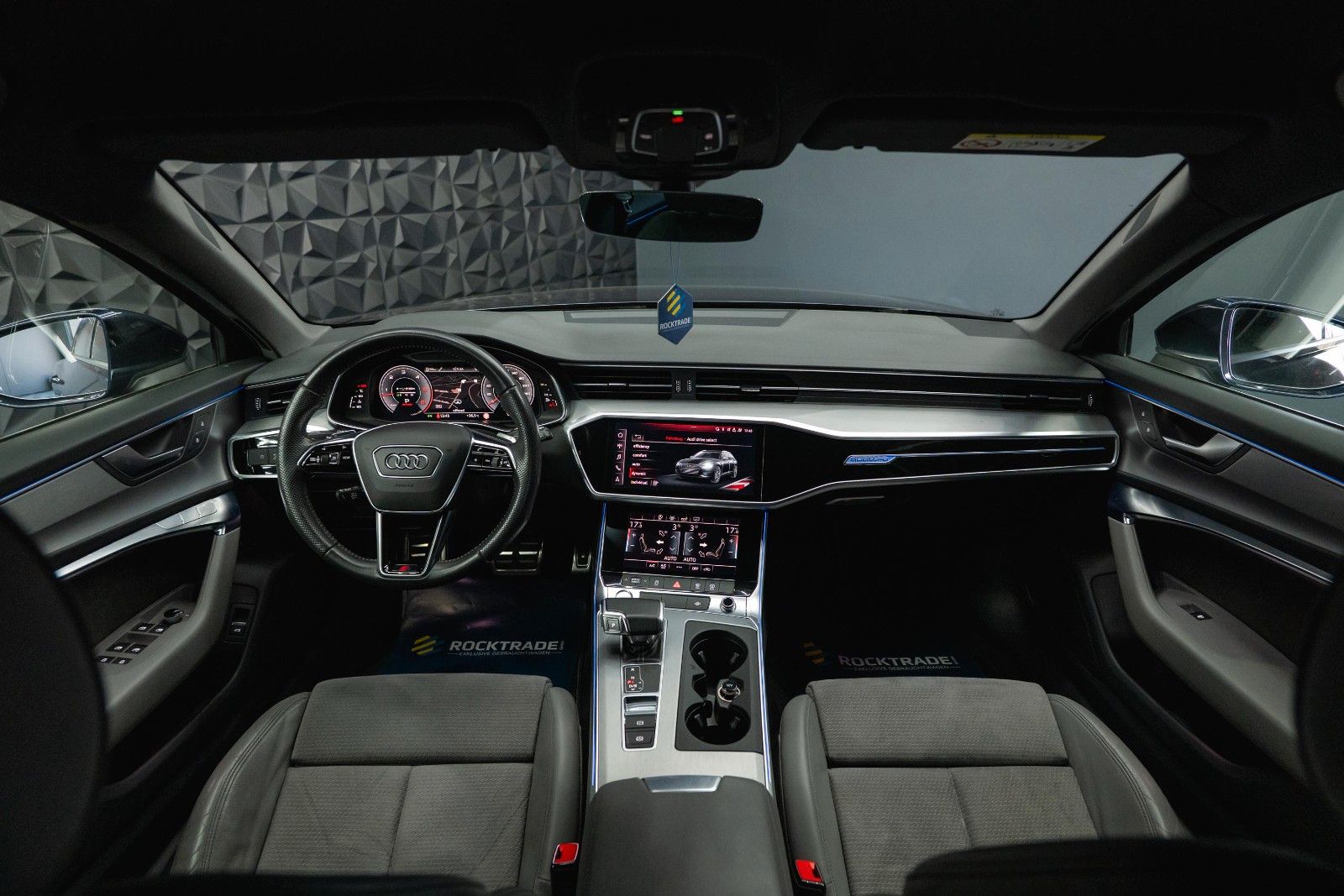 Fahrzeugabbildung Audi A6 Avant 50 TDI quattro S-Line Sport Plus | ACC