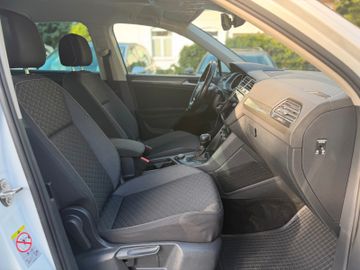 Volkswagen Tiguan - 10