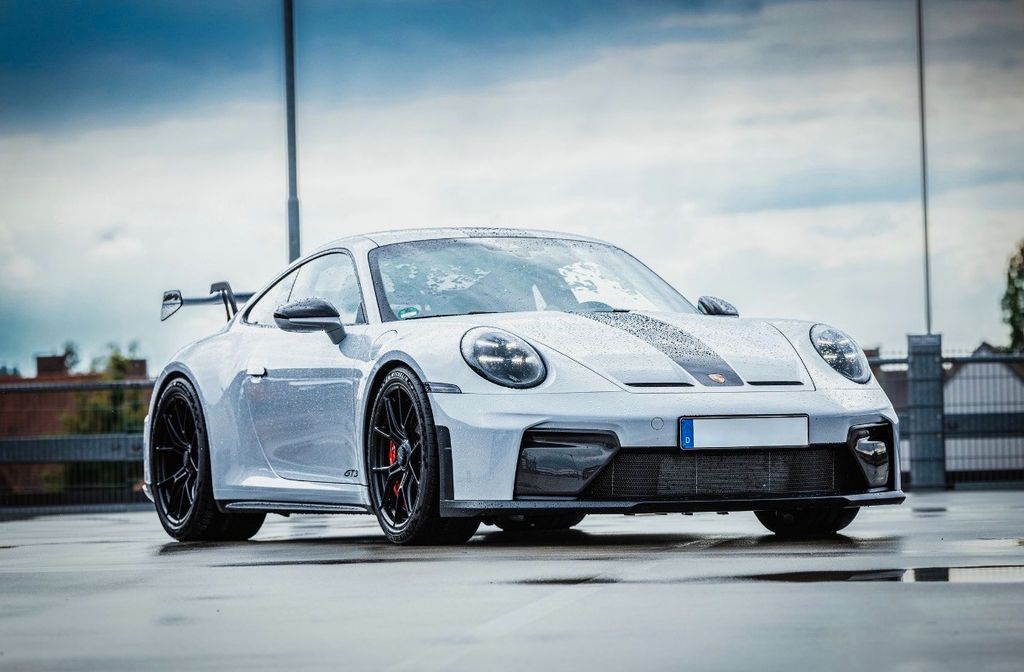 Image of Porsche 992