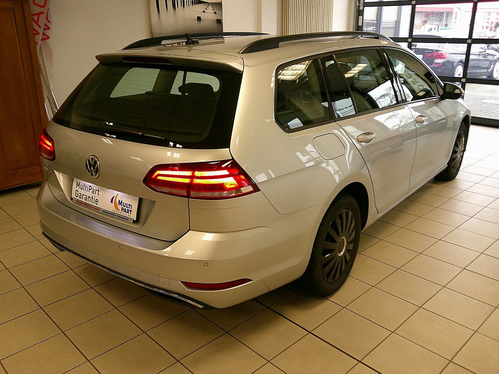 Fahrzeugabbildung Volkswagen GolfVII Variant Comfortline/NAVI /KLIMA/WENIG KM