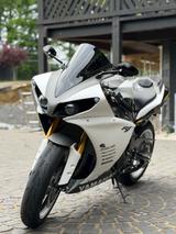 Yamaha R1 RN22/Akrapovic/Rizoma/Carbon/LKM-Tuning  - YAMAHA R1