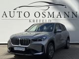 BMW iX1 xDrive 30 / AHK / LED / DAB / RFK  - BMW iX1 mit Elektro-Antrieb