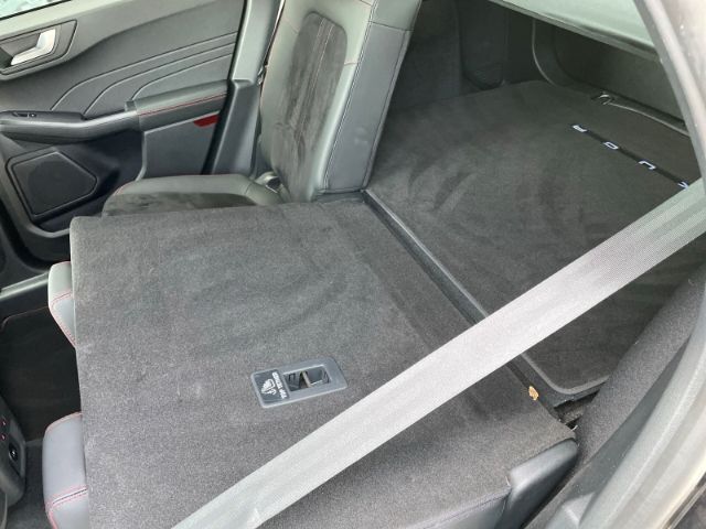 Fahrzeugabbildung Ford Kuga 2.5 Duratec Plug-in-Hybrid ST-Line X Autom.