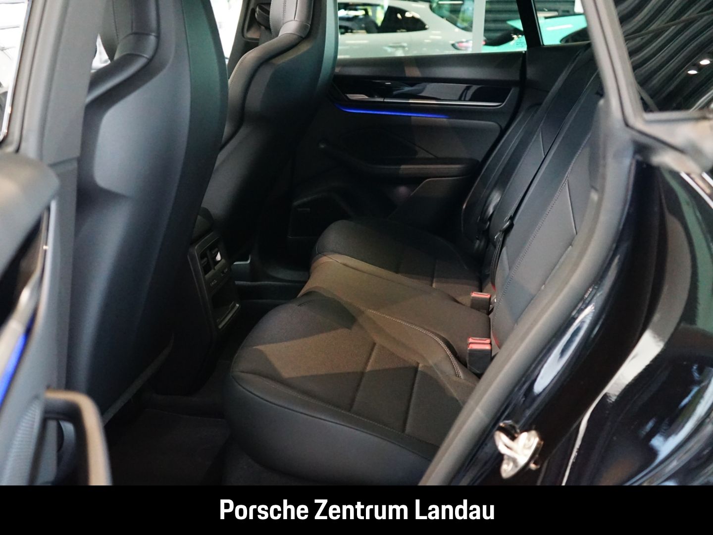 Porsche Macan Rückfahrkamera Panorama BOSE nur 15.990 km foto 10