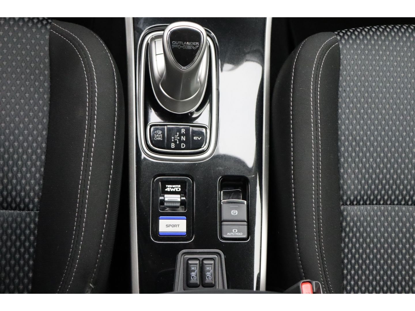 Fahrzeugabbildung Mitsubishi Plug-in Hybrid Outlander PHEV 2.4 Basis 4WD