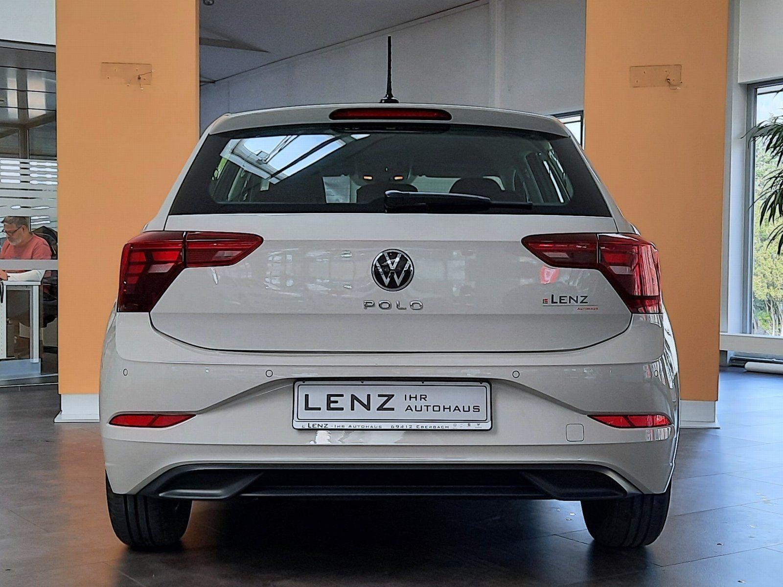 Fahrzeugabbildung Volkswagen Polo TSI DSG Life *LED*Einparkh*Sitzhzg*AppCon.*