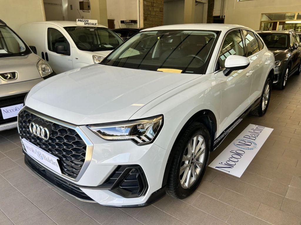 Image of Audi Q3