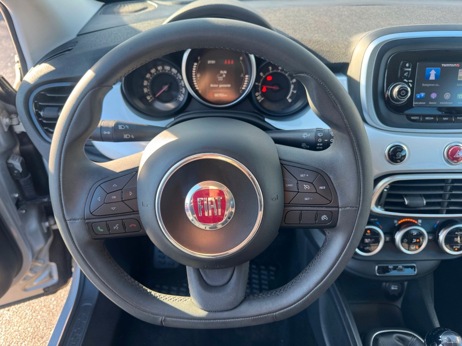 Fahrzeugabbildung Fiat 500X 1.4 4x2 MultiAir Lounge Navi Kamera Sitzhzg
