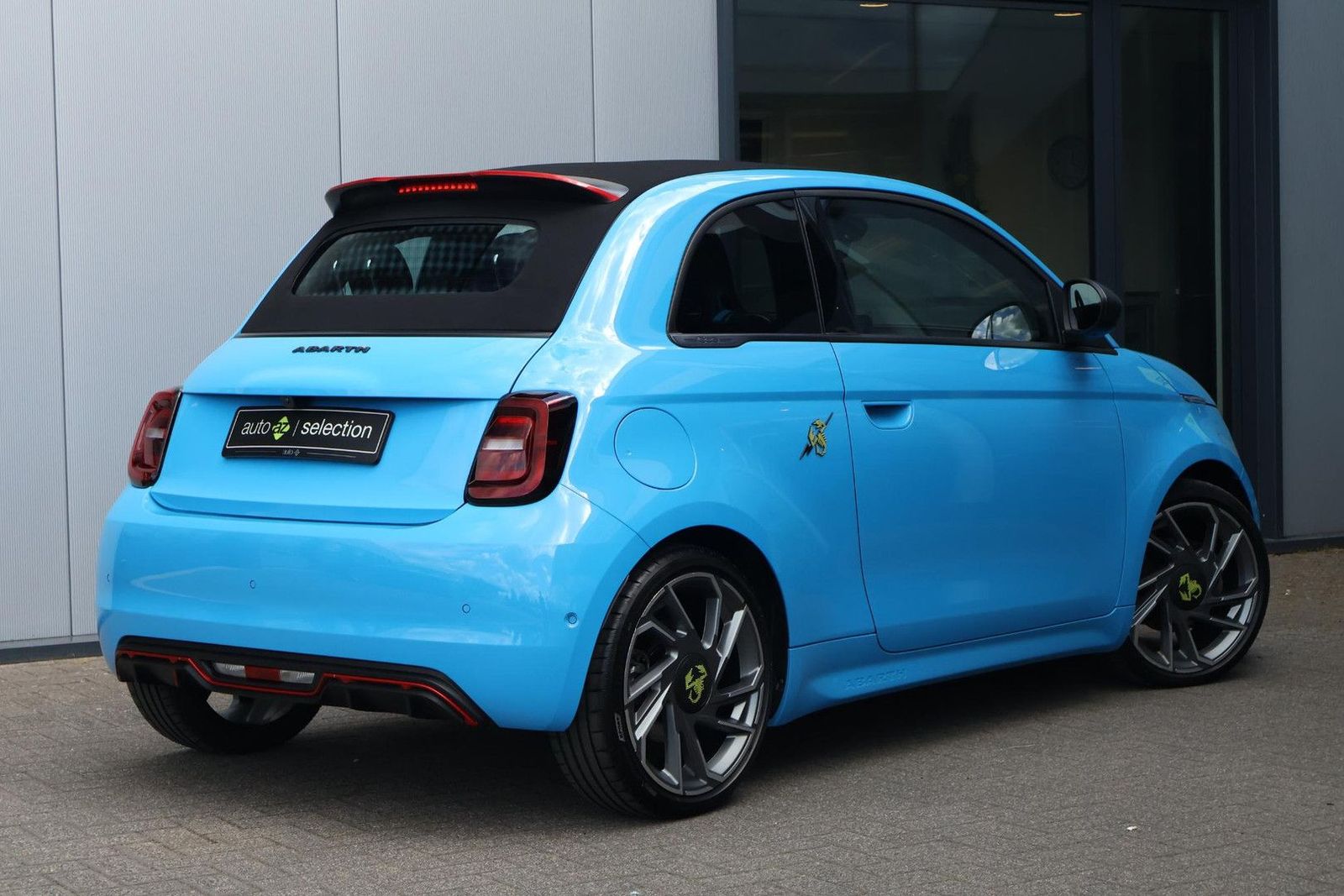 Fiat 500C Abarth Turismo 42 kWh / SoH 94,8% / Carplay imagem 2