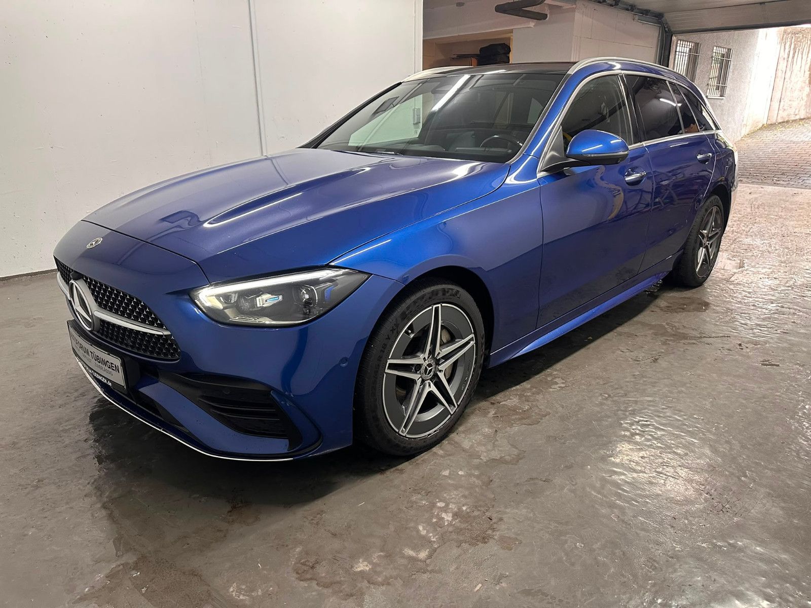 Fahrzeugabbildung Mercedes-Benz C 300 de T *AMG-LINE*MASSAGE*AHK*360*KEYGO*PANO
