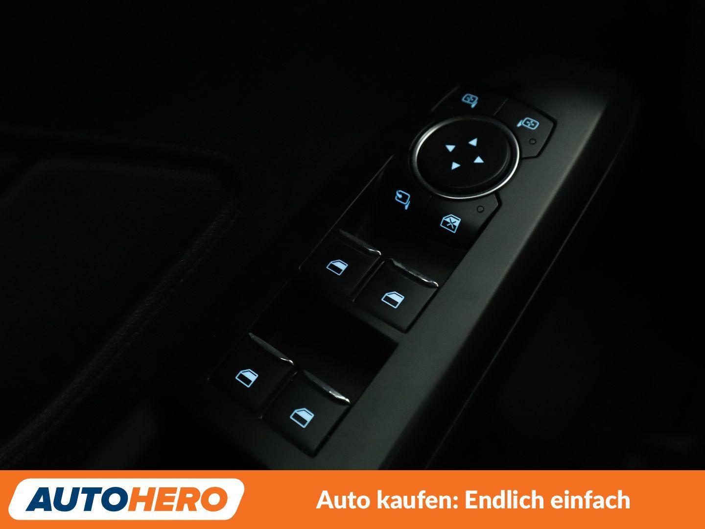 Ford Focus 1.0 EcoBoost ST-Line*NAVI*LED*TEMPO*CAM*