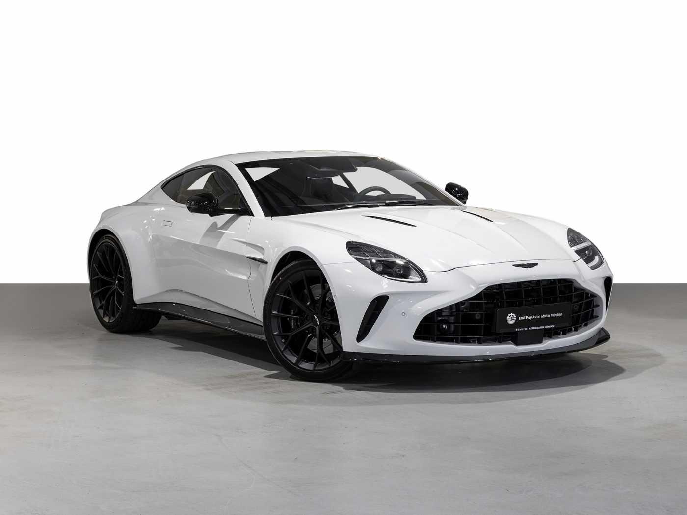 Aston Martin V8 Vantage -Zenith White-