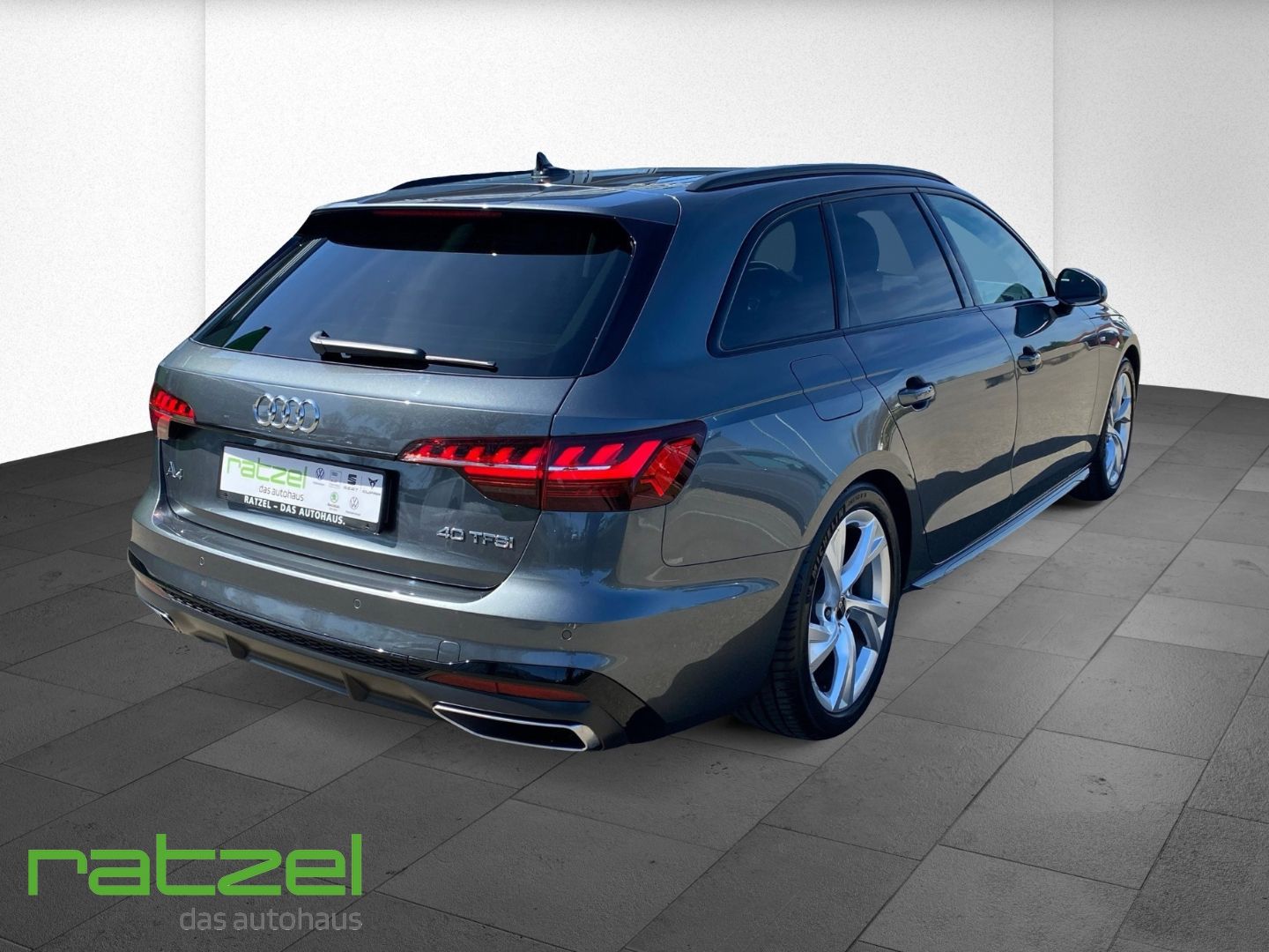 Fahrzeugabbildung Audi A4 Avant S line 40 TFSI S tronic Pano Navi LED A