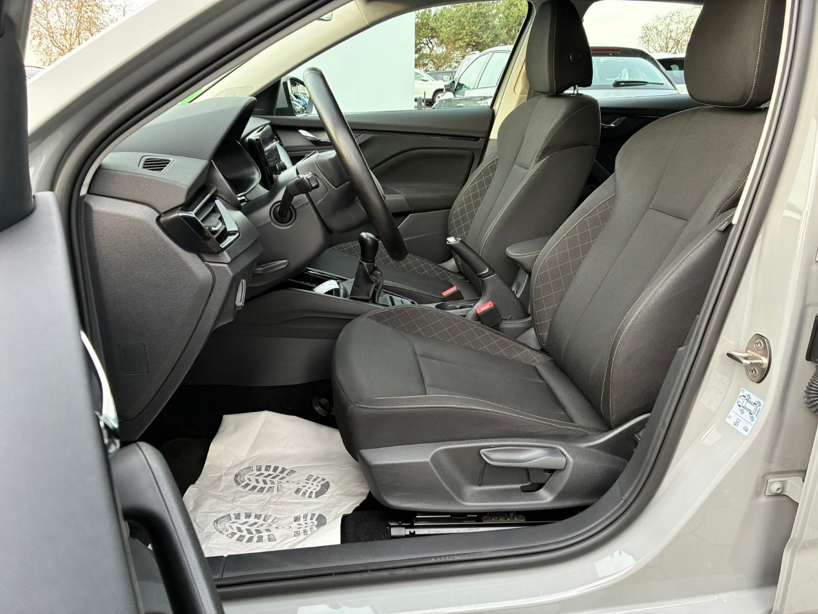 Fahrzeugabbildung SKODA Scala 95PS 5-Gang*LED*SHZ*PDC*SmartLink