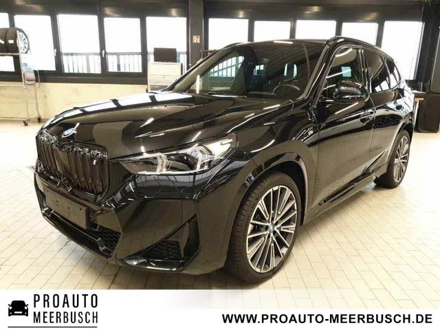 BMW iX1 30 xDrive M Sport AHK/MMRY/ACC/HEADUP/PANO