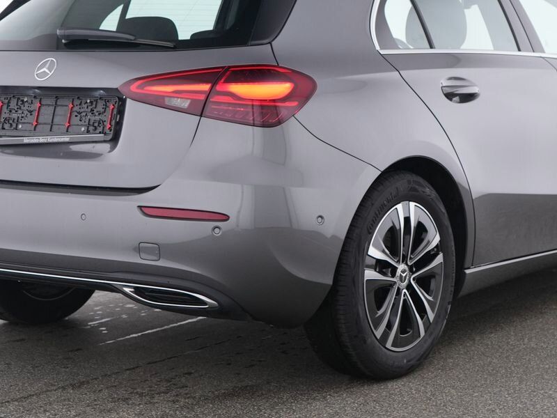 Mercedes-Benz A 180 PROGRESSIVE 17-ZOLL KAMERA LENK-HZ LED NAV foto 5