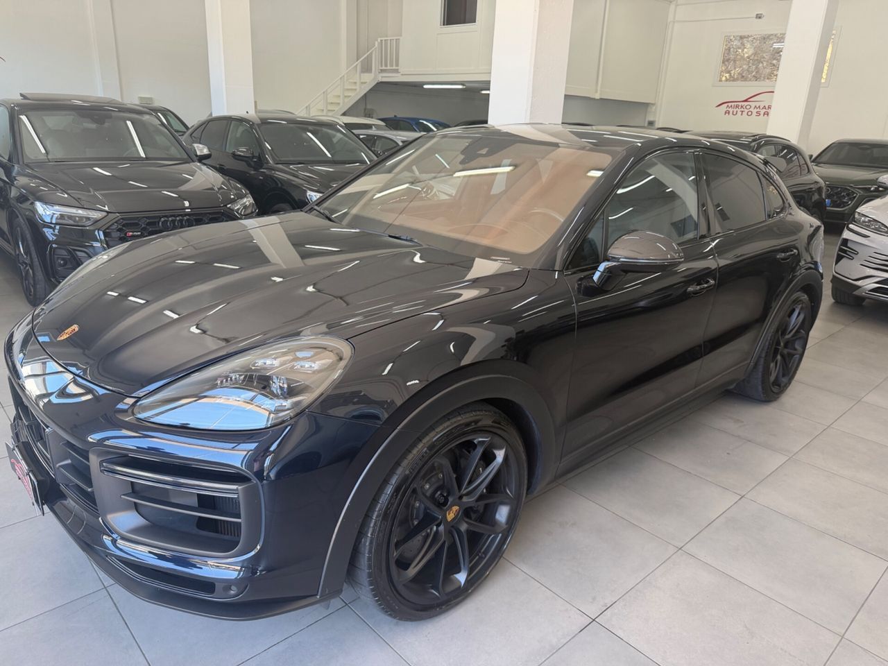 Porsche Cayenne Coupé 4.0 V8 Turbo FINANZIABILE imagem 3