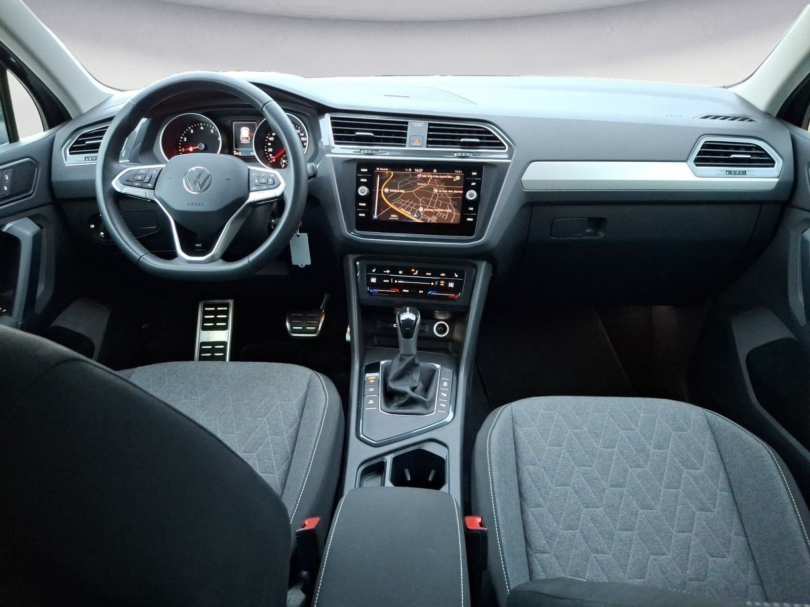 Volkswagen Tiguan - Bild 10