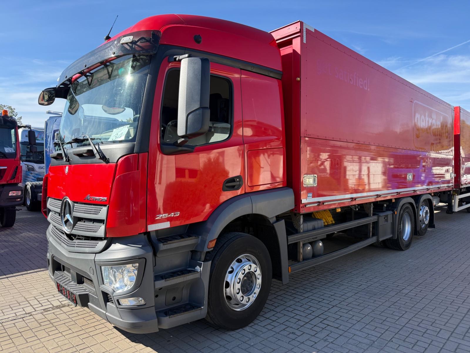 Mercedes-Benz Actros 2543 Getränke/Retarder/Lenkachse/Klima