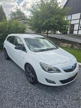 Opel Astra Sports Tourer 1.6 Turbo INNOVATION 132...