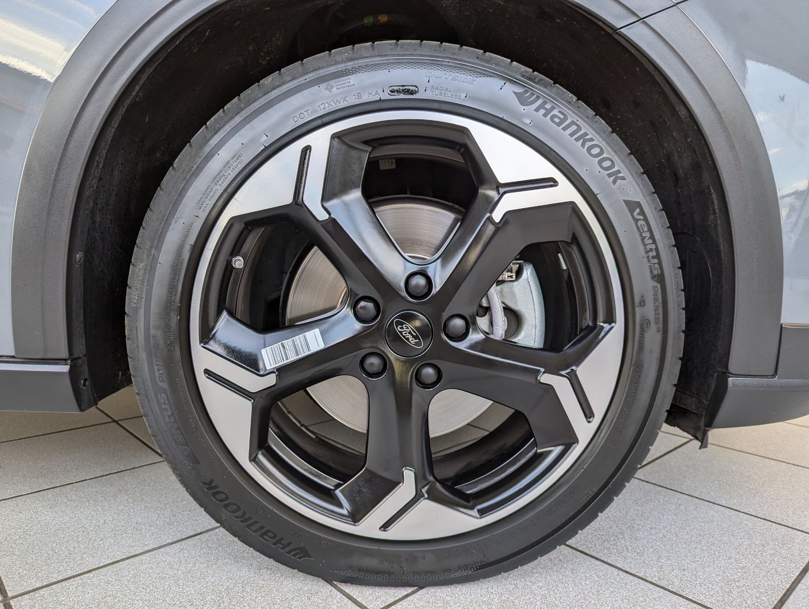 Fahrzeugabbildung Ford Grand Tourneo L2 Active 7-Sitz Bi-LED Pano AHK