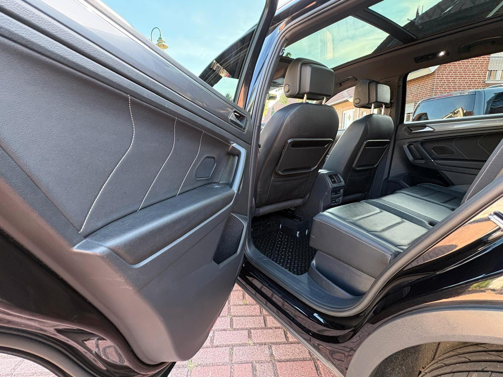 Volkswagen TIGUAN ALLSPACE / R-Line/ 240PS / PANO