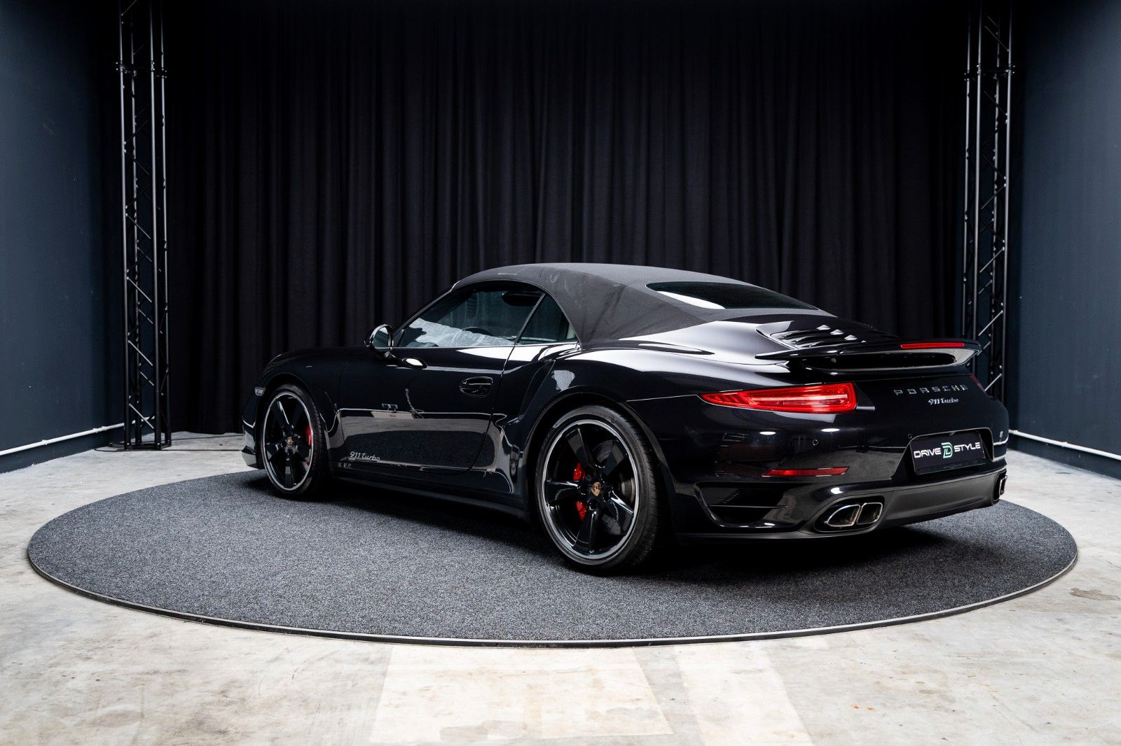 Fahrzeugabbildung Porsche Turbo Cabrio + 2. Hand + Scheckheft + Approved