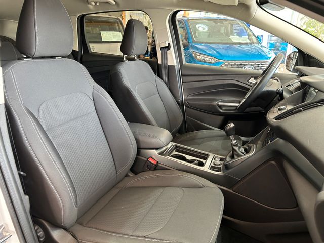 Ford Kuga Cool & Connect