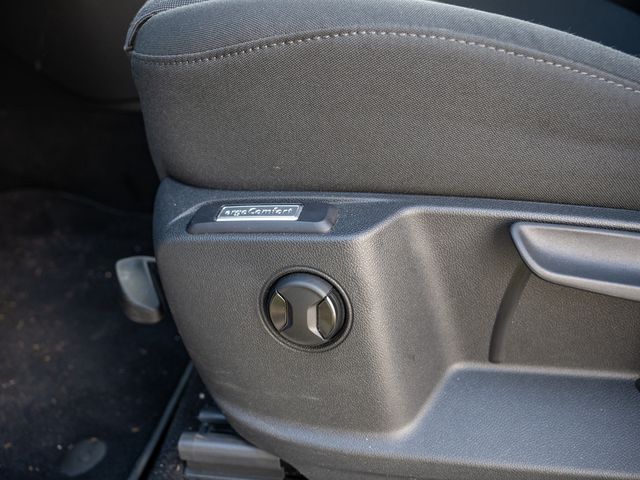 Caddy 2.0 TDI Life USB PDC AHK SHZ NAVI LED ACC